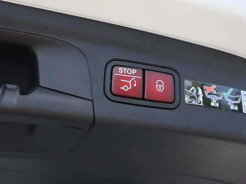 Certified 2026 Mercedes-Benz GLE 450 4MATIC image 19