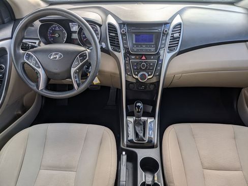 Used 2015 Hyundai Elantra GT image 19