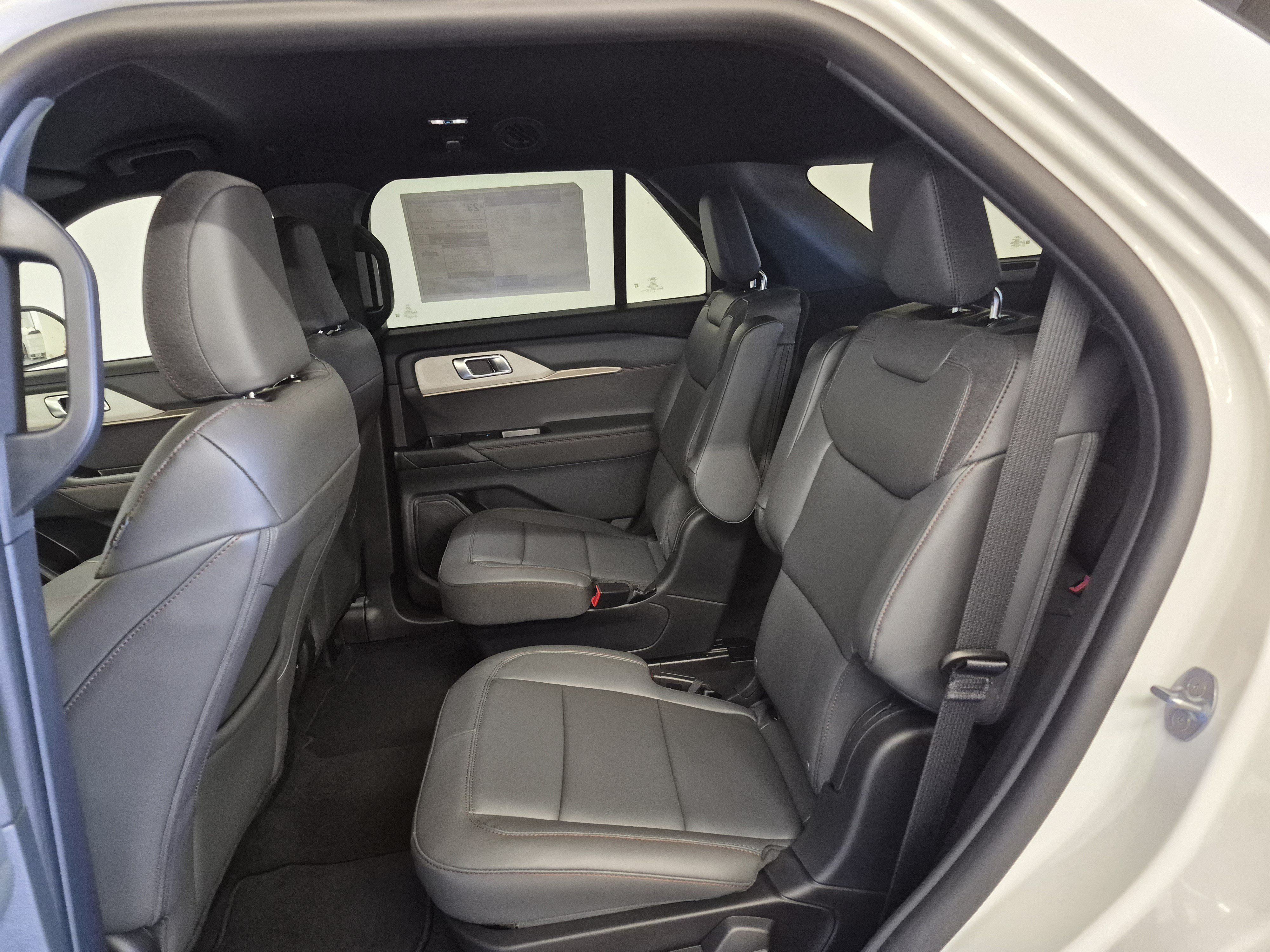 New 2027 Ford Explorer Active w/ Active Comfort Package RWD image 14