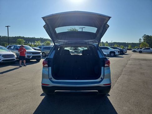 Used 2022 Chevrolet Equinox LT FWD image 17
