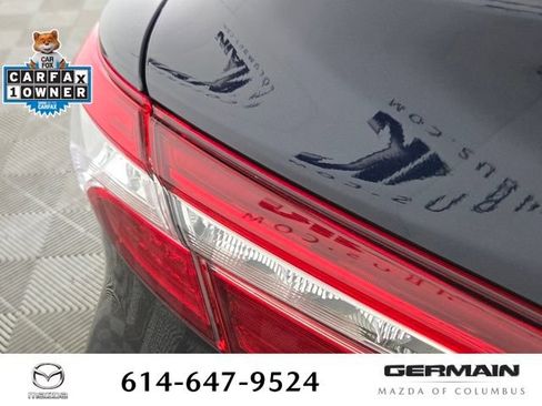 Used 2019 Toyota Camry XLE FWD image 16