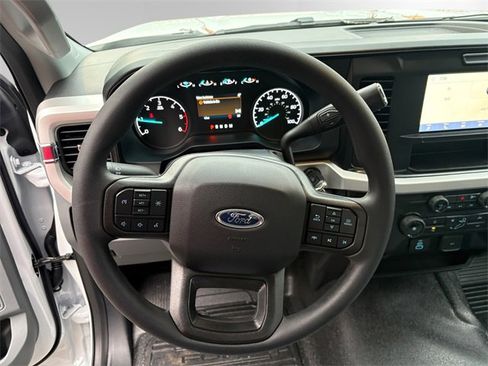 New 2026 Ford F550 4x4 Regular Cab Super Duty w/ XL Chrome Package image 12