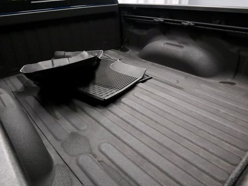 Used 2023 RAM 1500 Laramie AWD/4WD image 14