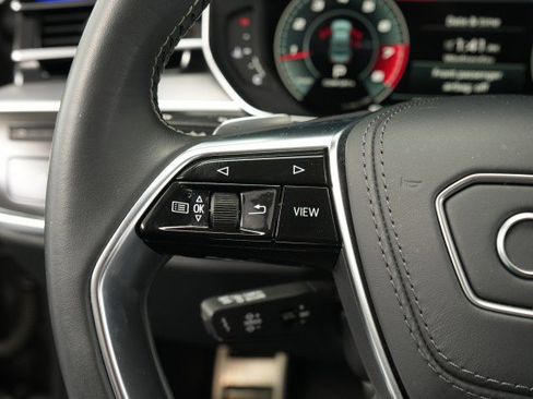 Used 2021 Audi S8 L w/ S8 Executive Package AWD/4WD image 39