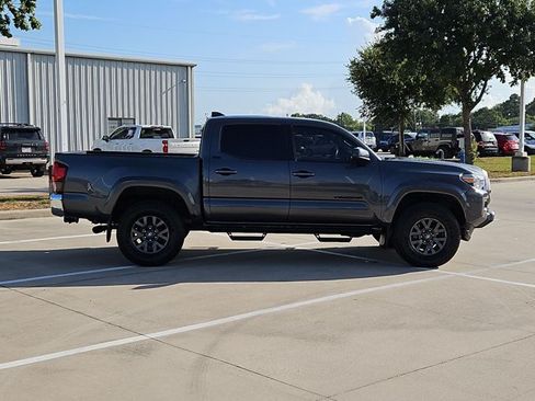 Used 2023 Toyota Tacoma SR5 RWD image 4