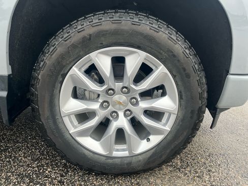 Used 2024 Chevrolet Silverado 1500 Custom image 30