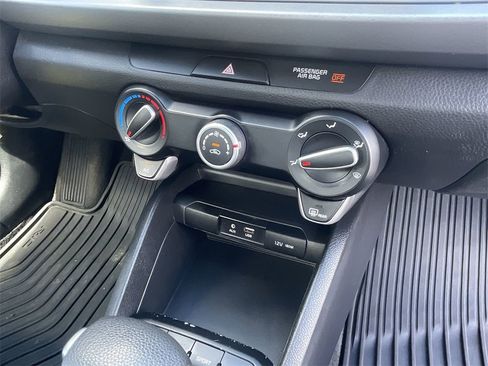 Used 2018 Kia Rio LX image 24