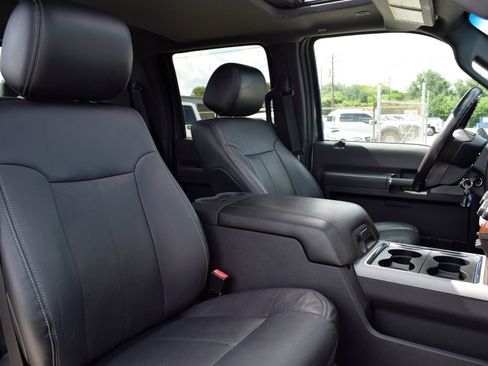 Used 2015 Ford F350 Lariat w/ Lariat Ultimate Package AWD/4WD image 25