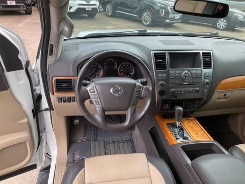 Used 2015 Nissan Armada Platinum w/ Platinum Reserve Package RWD image 15