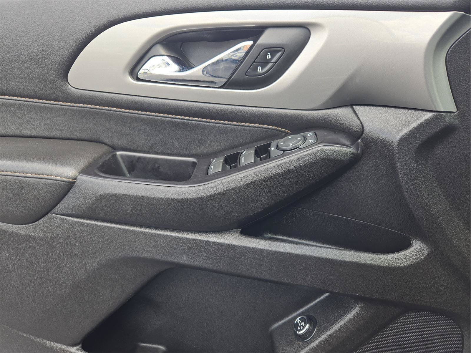 Used 2019 Chevrolet Traverse LT w/ LT Premium Package FWD image 20