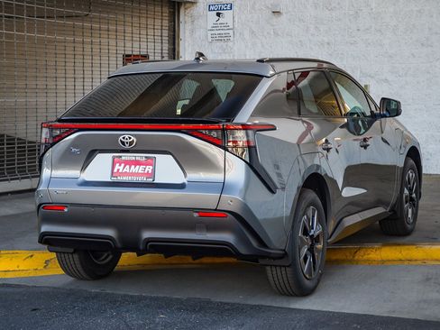 New 2026 Toyota bZ FWD image 7