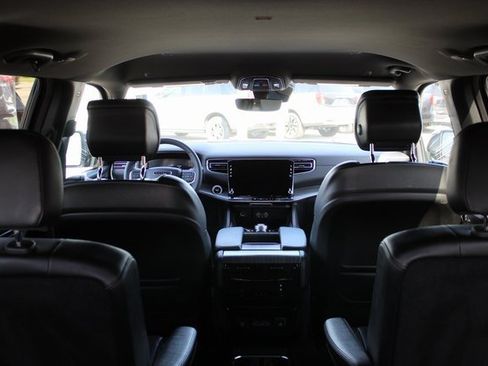 Used 2024 Jeep Wagoneer Series II image 16