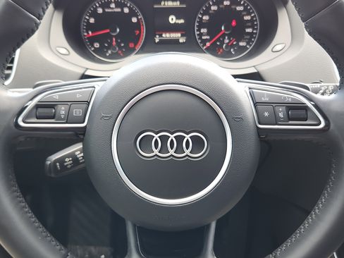 Used 2018 Audi Q3 2.0T Premium Plus w/ S Line Competition Package image 7