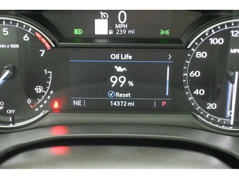 Used 2024 Cadillac XT5 Premium Luxury image 38