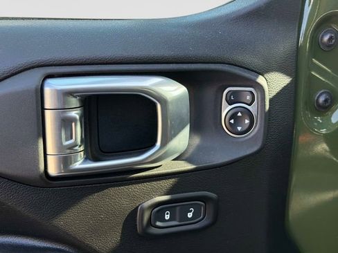 Used 2023 Jeep Wrangler Sport AWD/4WD image 14