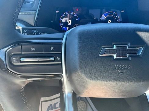 Used 2025 Chevrolet Colorado ZR2 w/ Technology Package image 29