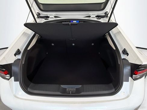 New 2027 Toyota Prius XLE FWD image 25