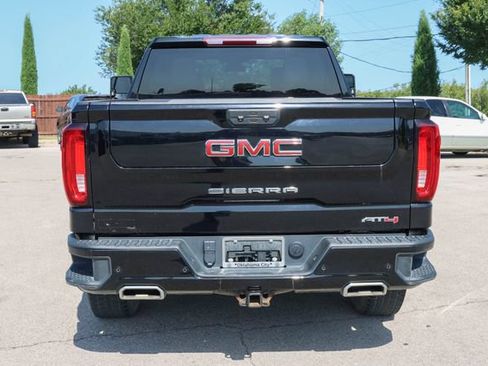 Used 2022 GMC Sierra 1500 AT4 w/ Sierra Safety Plus Package AWD/4WD image 5