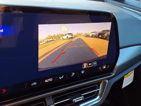 New 2026 Chevrolet Equinox EV LT image 14