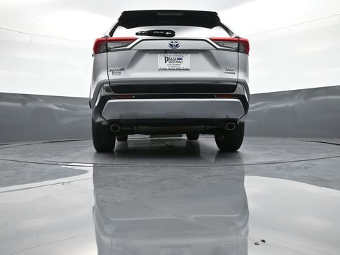 Certified 2022 Toyota RAV4 XSE AWD/4WD image 32