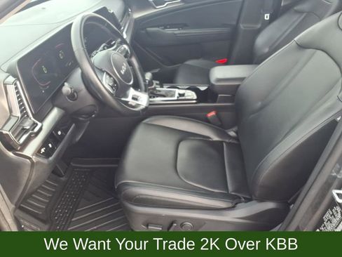 Used 2025 Kia Sportage EX image 10