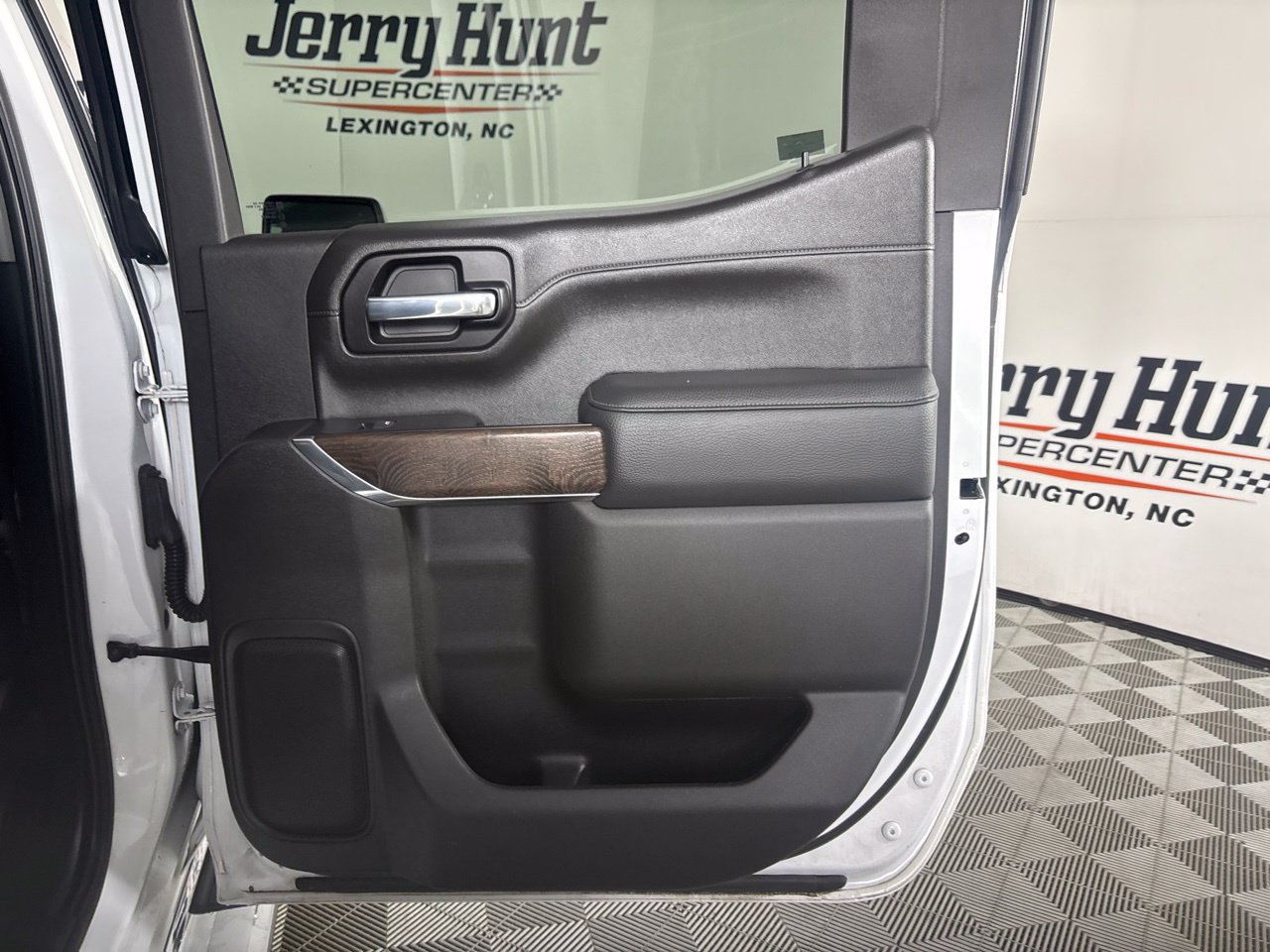 Used 2021 GMC Sierra 1500 Denali AWD/4WD image 31