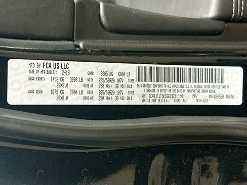 Used 2019 Jeep Grand Cherokee Summit image 35