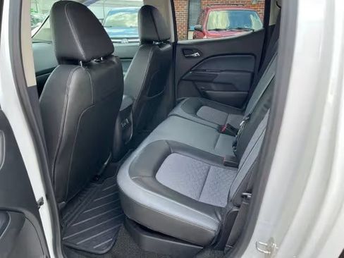 Used 2016 Chevrolet Colorado Z71 AWD/4WD image 10