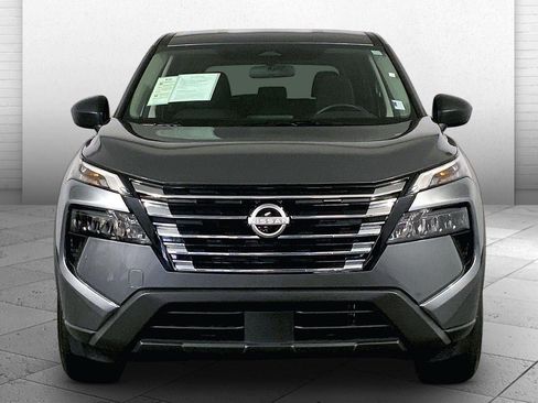 Used 2026 Nissan Rogue S AWD/4WD image 2