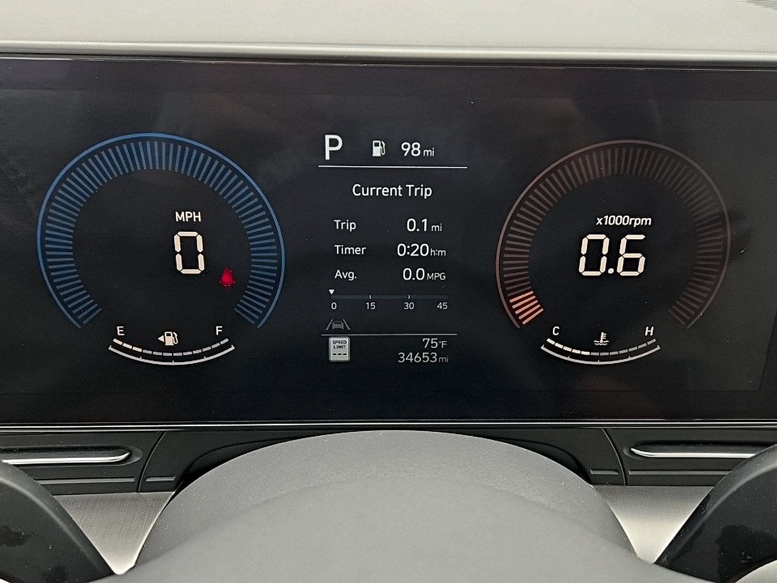 Used 2025 Hyundai Kona SEL AWD/4WD image 15