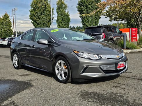 Used 2017 Chevrolet Volt LT w/ Comfort Package image 3