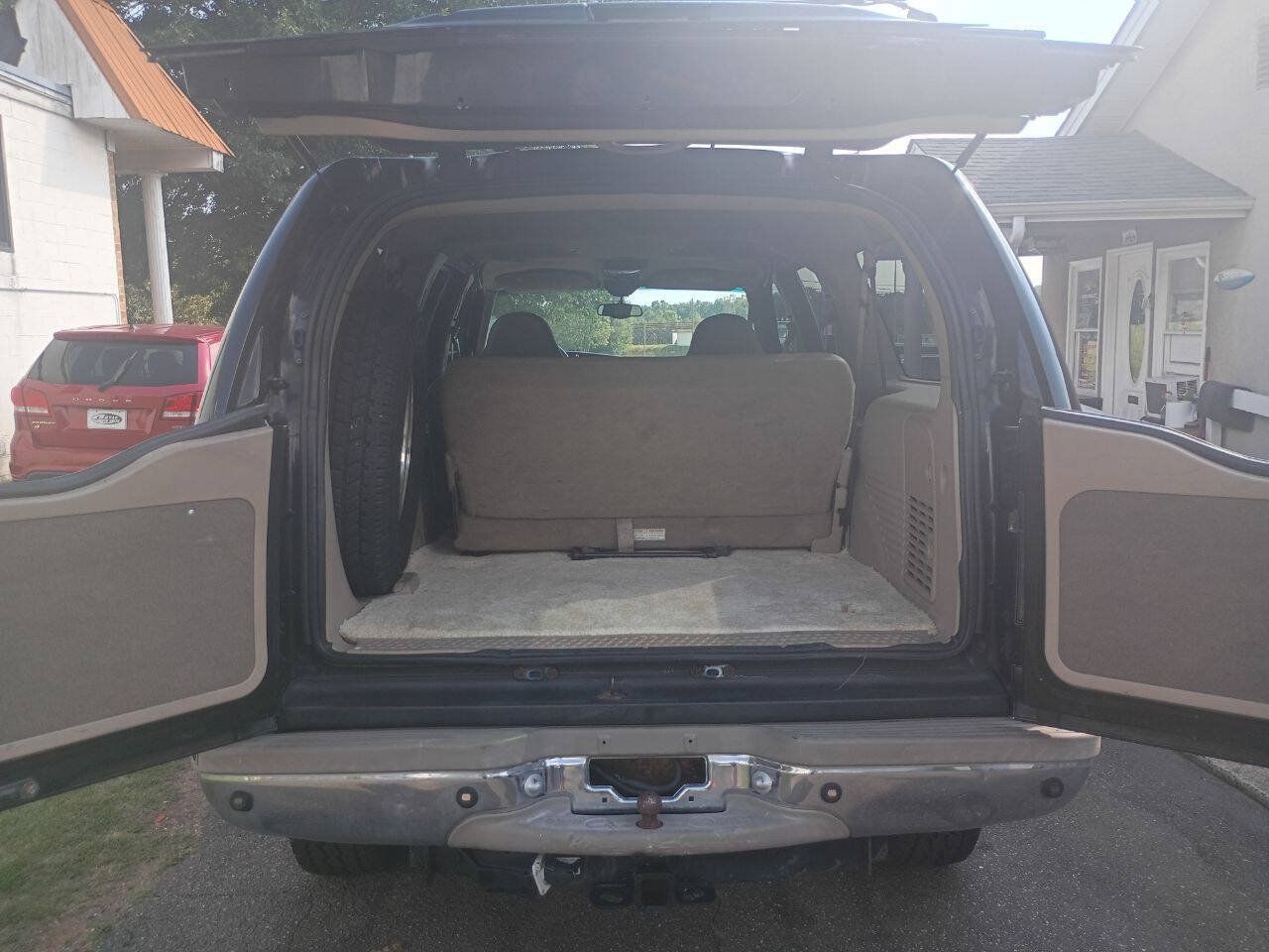 Used 2000 Ford Excursion Limited AWD/4WD image 10