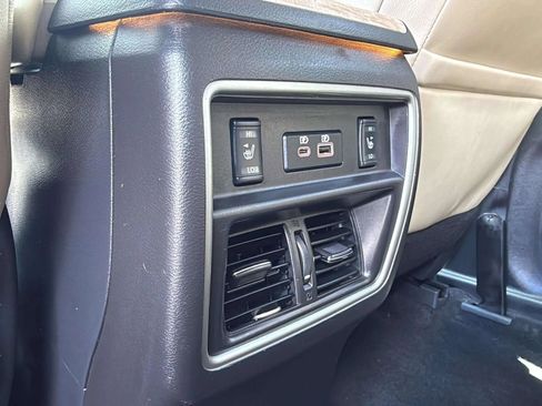 Used 2020 Nissan Murano SL w/ Moonroof Package FWD image 35