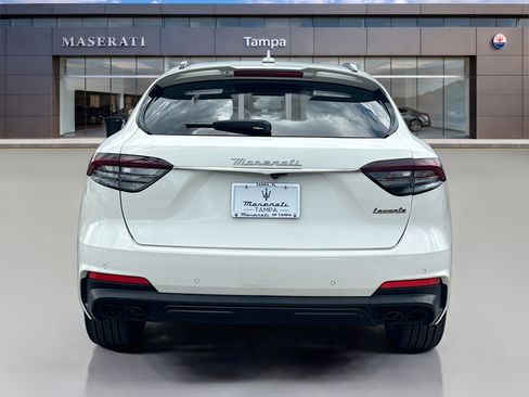 Used 2022 Maserati Levante GT AWD/4WD image 4