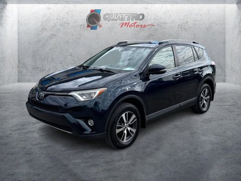 Used 2017 Toyota RAV4 XLE AWD/4WD image 1