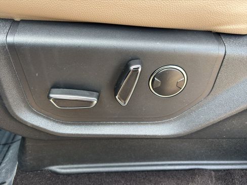 Used 2023 Ford Expedition Max Limited image 26