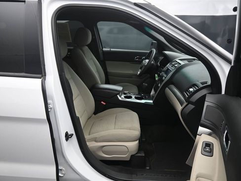 Used 2013 Ford Explorer 4WD image 9