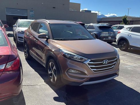 Used 2017 Hyundai Tucson Sport AWD/4WD image 3