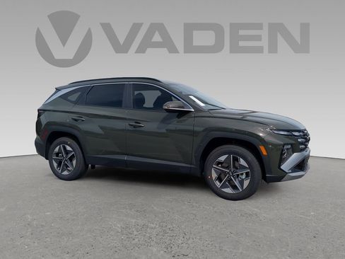New 2025 Hyundai Tucson SEL image 1