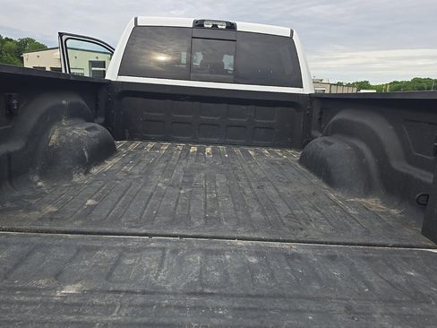 Used 2025 RAM 2500 Laramie AWD/4WD image 12