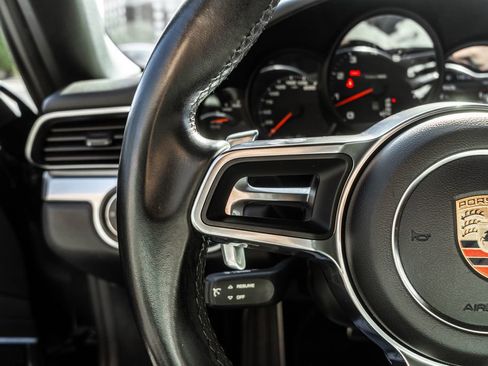 Used 2018 Porsche 911 Carrera image 26