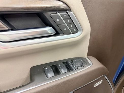 Certified 2025 Chevrolet Silverado 2500 LTZ w/ LTZ Plus Package image 24