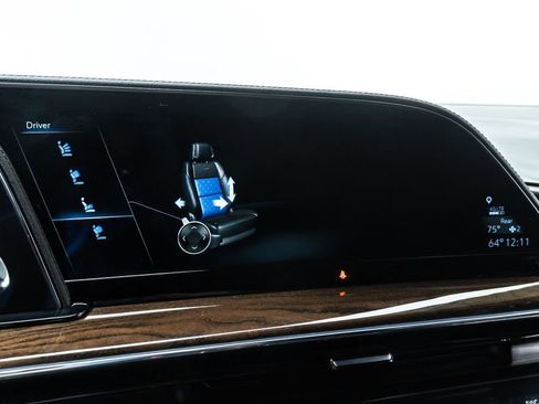 Used 2022 Cadillac Escalade Sport Platinum w/ Heavy-Duty Trailer Package image 21