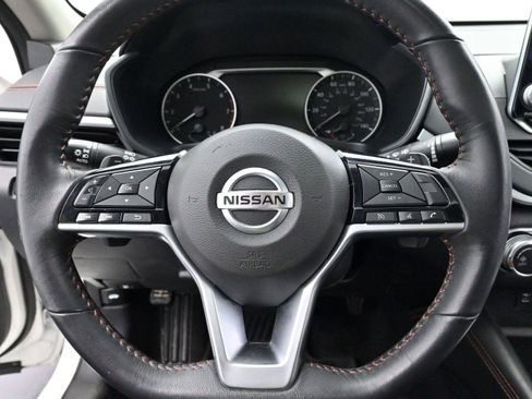 Used 2021 Nissan Altima 2.5 SR image 15