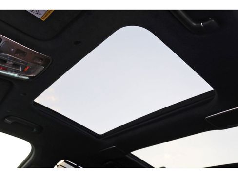 Used 2025 Genesis GV80 3.5T Prestige image 30