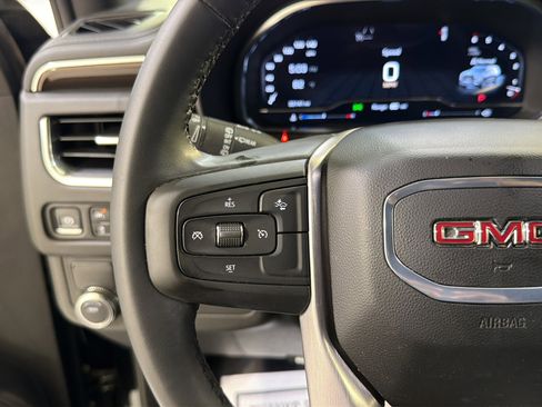 Used 2024 GMC Yukon SLE w/ Gmc Pro Safety Plus Package RWD image 14