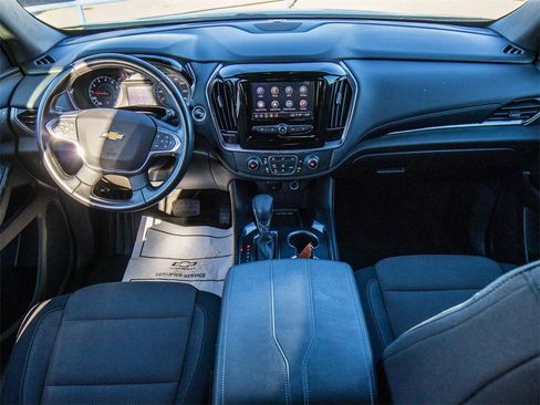 Used 2022 Chevrolet Traverse LT image 22