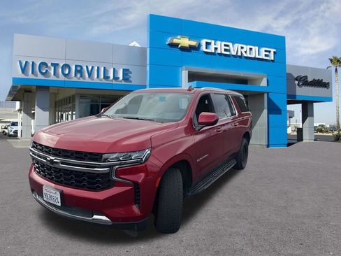 Used 2022 Chevrolet Suburban LS image 8