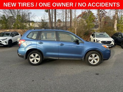 Used 2015 Subaru Forester 2.5i w/ Alloy Wheel Package image 3