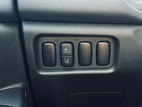 Used 2025 Mitsubishi Outlander Sport ES AWD/4WD image 25